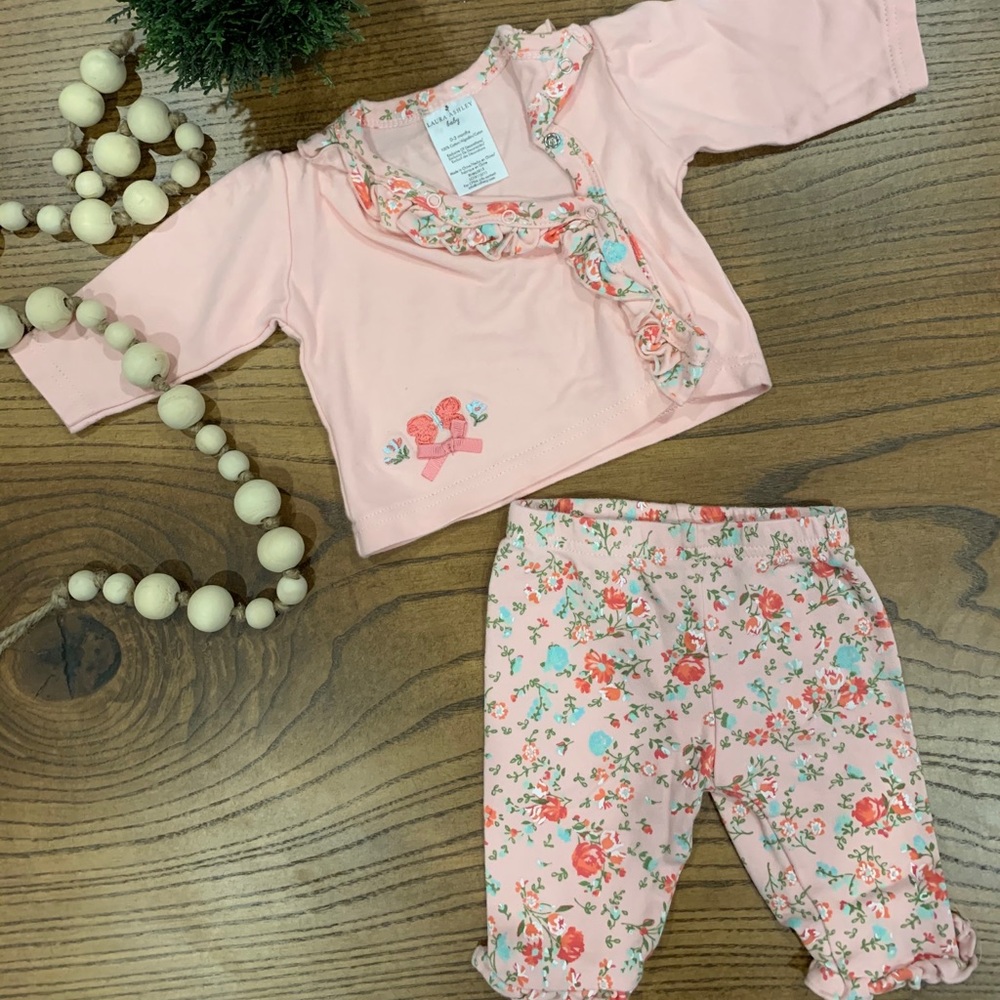 Laura Ashley Set